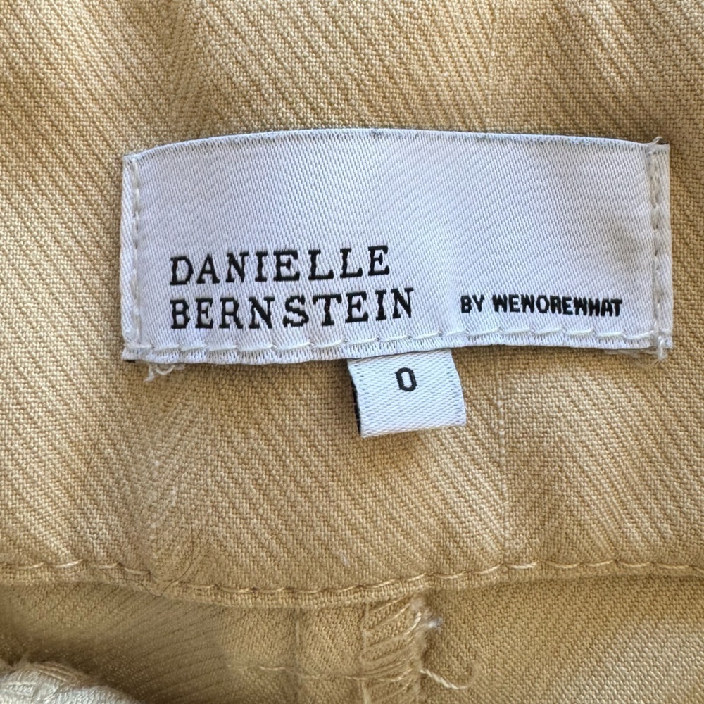 Danielle Bernstein by Who Wore What beige cream shorts Sz 0 XS - Picture 9 of 9